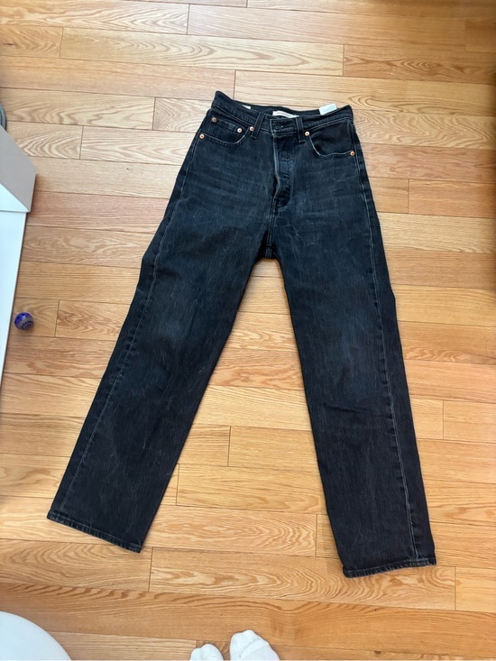 Levi's Denim - Levis Straight-Leg Black Jeans — Classic Everyday Denim